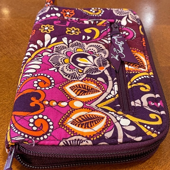 Vera Bradley Convertible Wallet/Wristlet Safari Sunset - Picture 4 of 9